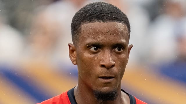 Ezri Konsa
